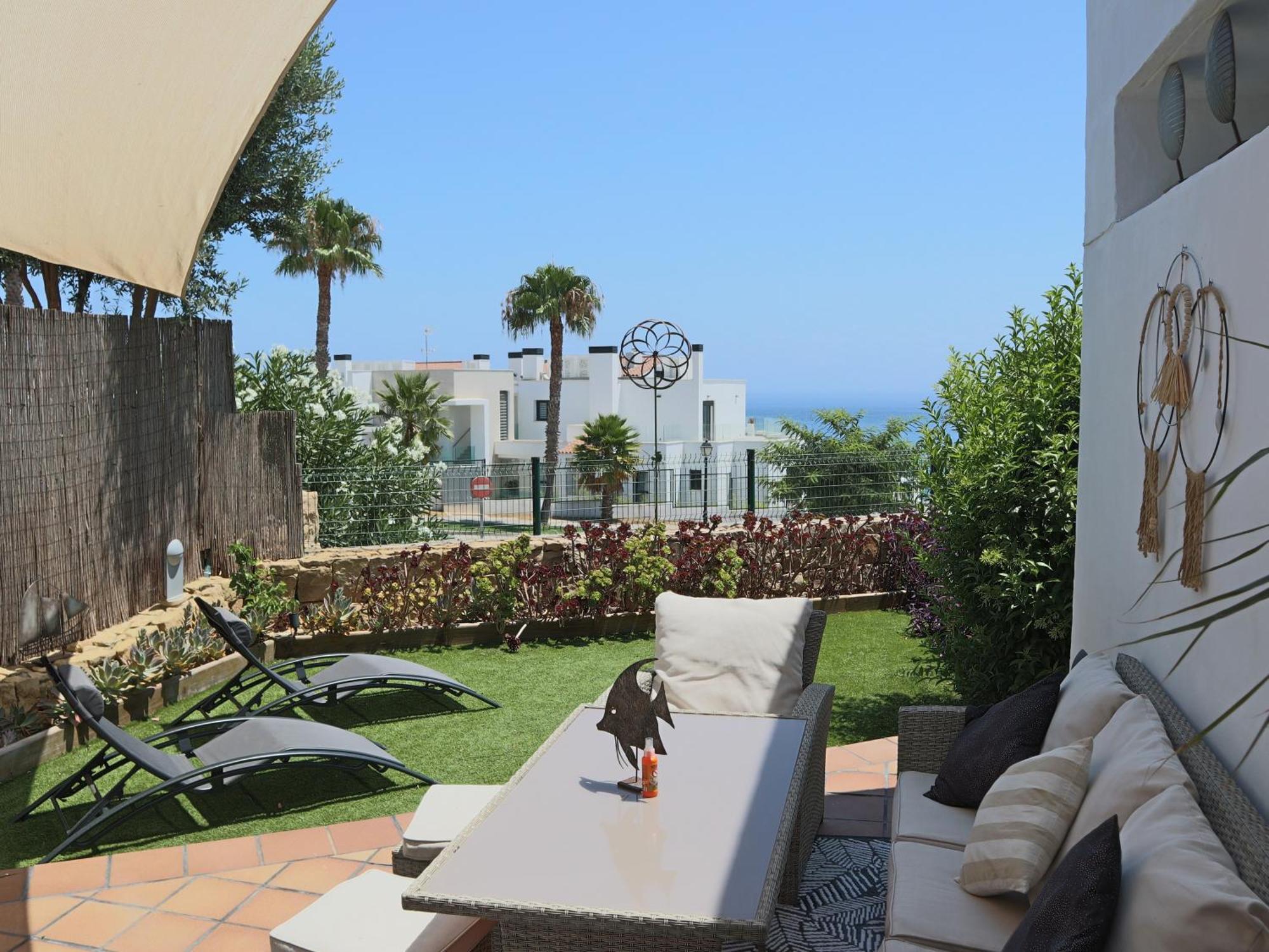 Marina16 Alcaidesa Playa Holiday home *